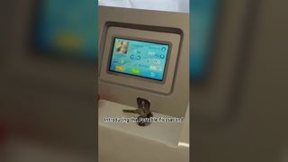 Q स्विच्ड 1064nm 532nm ND YAG लेजर टैटू रिमूवल पिगमेंट रिमूवल मशीन