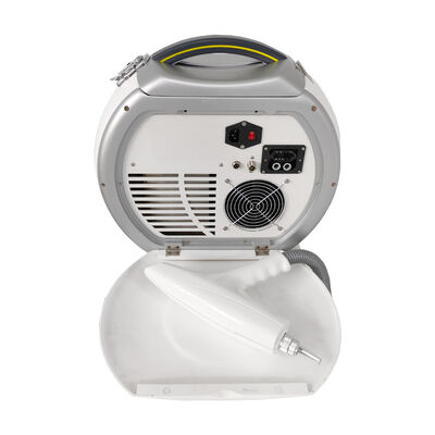 अच्छी कीमत 1064nm Nd Yag लेजर मशीन कार्बन लेजर छीलने टैटू हटाने के लिए ऑनलाइन